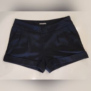 Express Black Pleated Cuffed Dressy Shorts, Pockets, Side Zipper, Women's Size 0